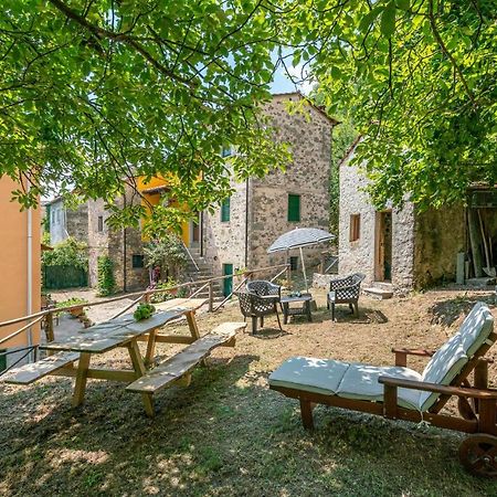 Stunning Home In Longoio With Kitchen Monti di Villa Zewnętrze zdjęcie