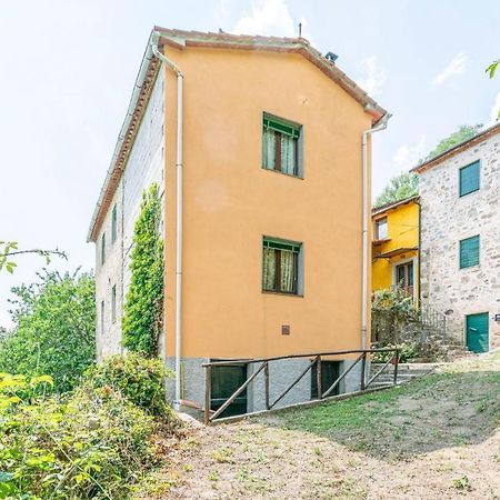 Stunning Home In Longoio With Kitchen Monti di Villa Zewnętrze zdjęcie